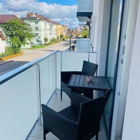 Luxury Queen Câmpulung Moldovenesc Buitenkant foto