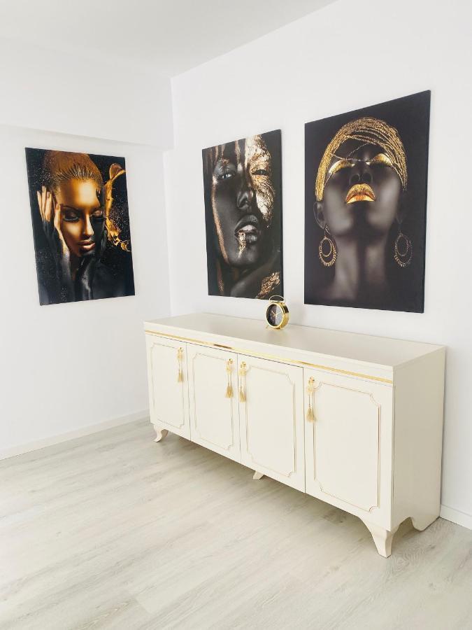 Luxury Queen Câmpulung Moldovenesc Buitenkant foto