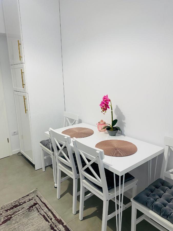 Luxury Queen Câmpulung Moldovenesc Buitenkant foto