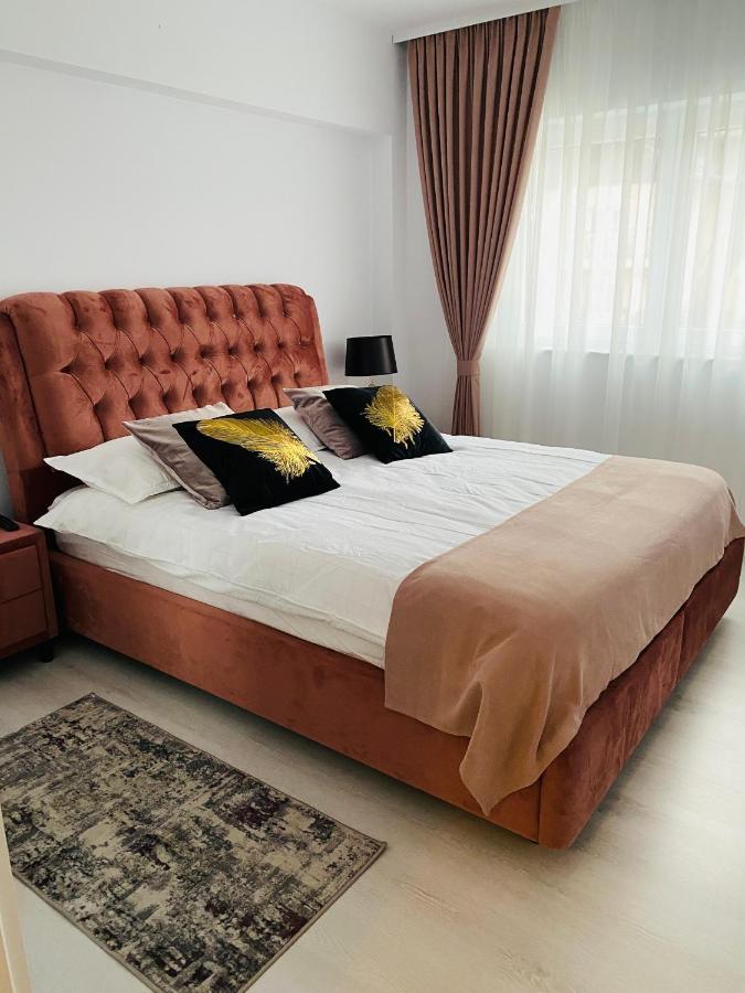Luxury Queen Câmpulung Moldovenesc Buitenkant foto