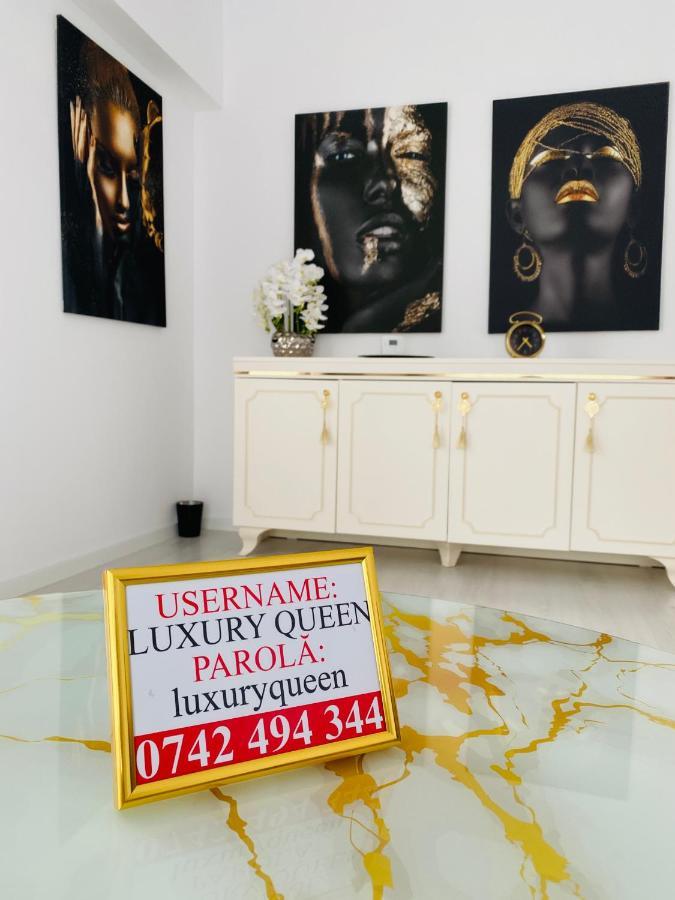 Luxury Queen Câmpulung Moldovenesc Buitenkant foto